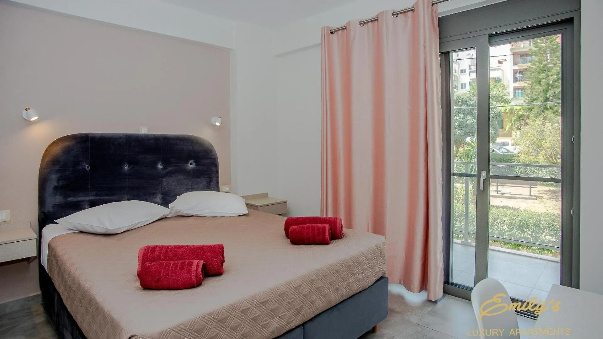 Emily'S Luxury Apartments Argostoli