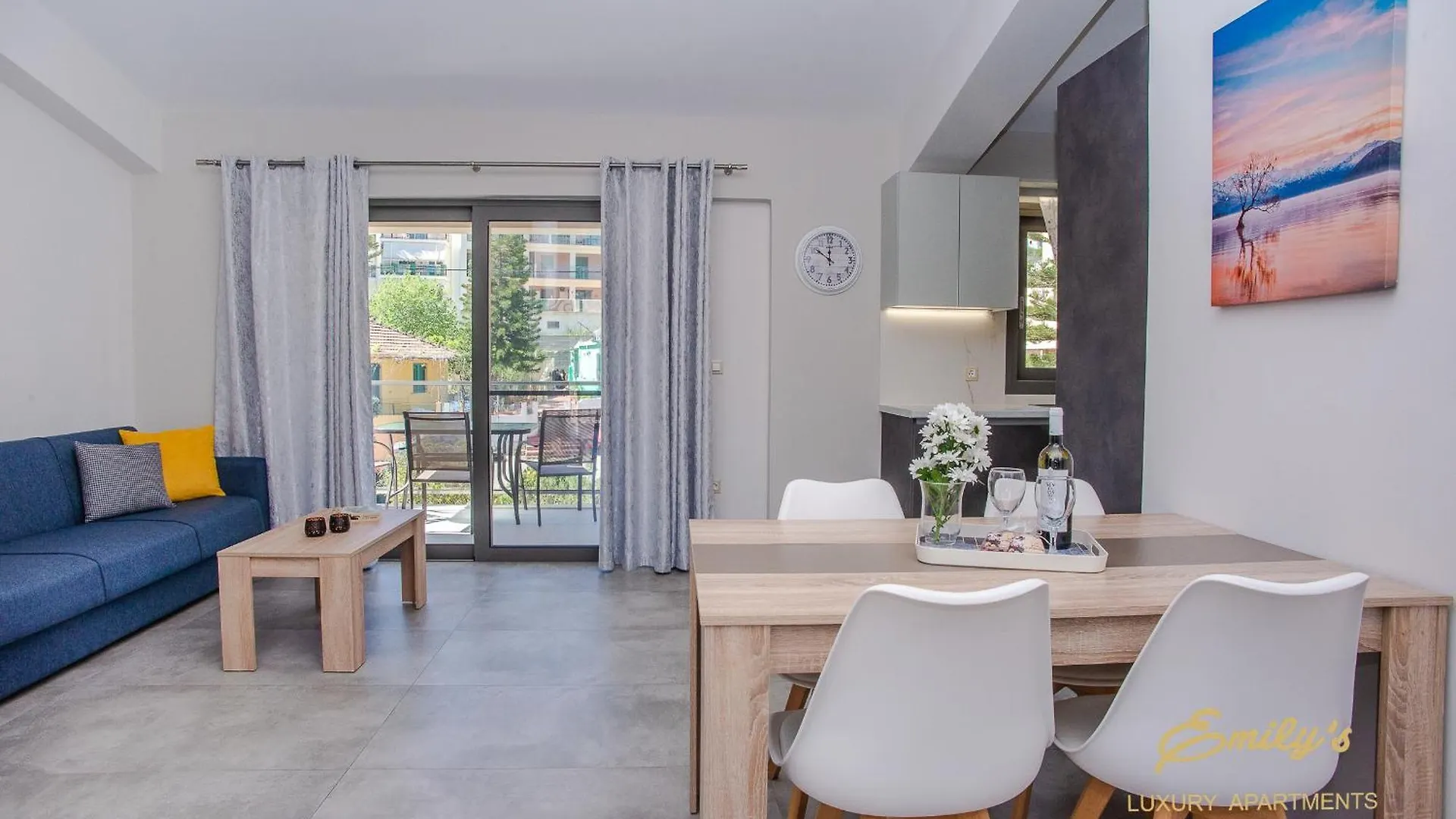 Emily'S Luxury Apartments Αργοστόλι