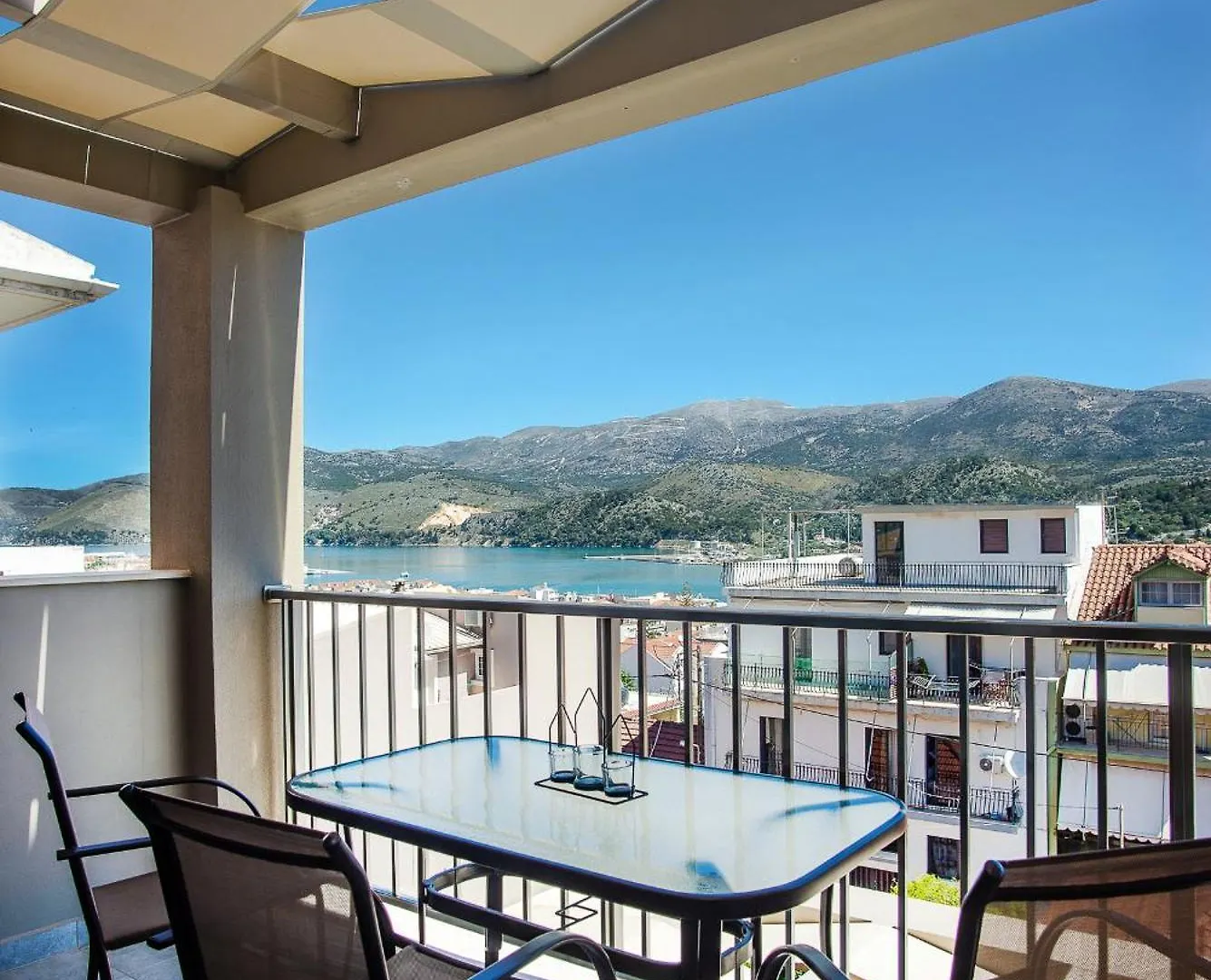 Emily'S Luxury Apartments Αργοστόλι