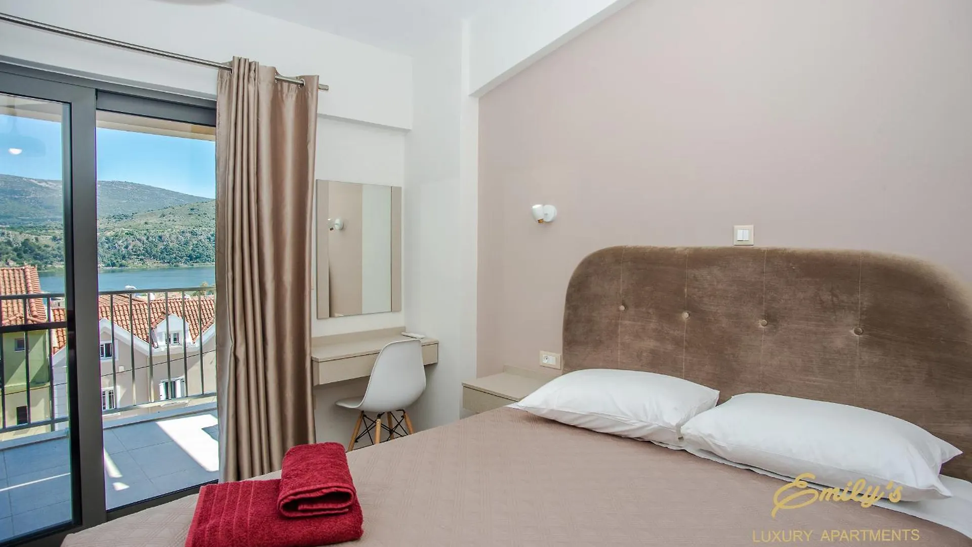 Emily'S Luxury Apartments Αργοστόλι Ελλάδα