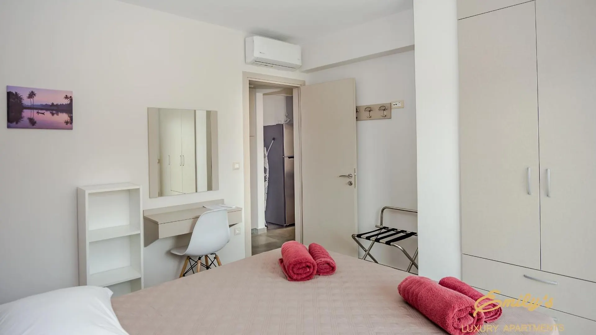 Emily'S Luxury Apartments Αργοστόλι